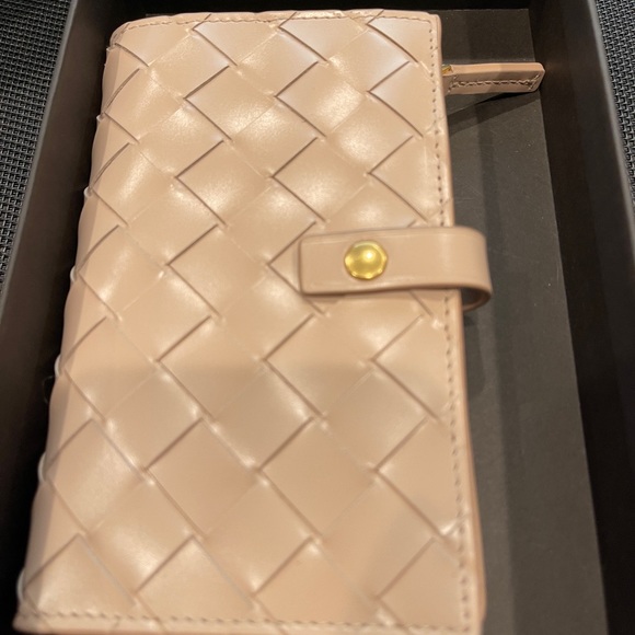 Bottega Veneta Bi Fold wallet - Picture 3 of 6